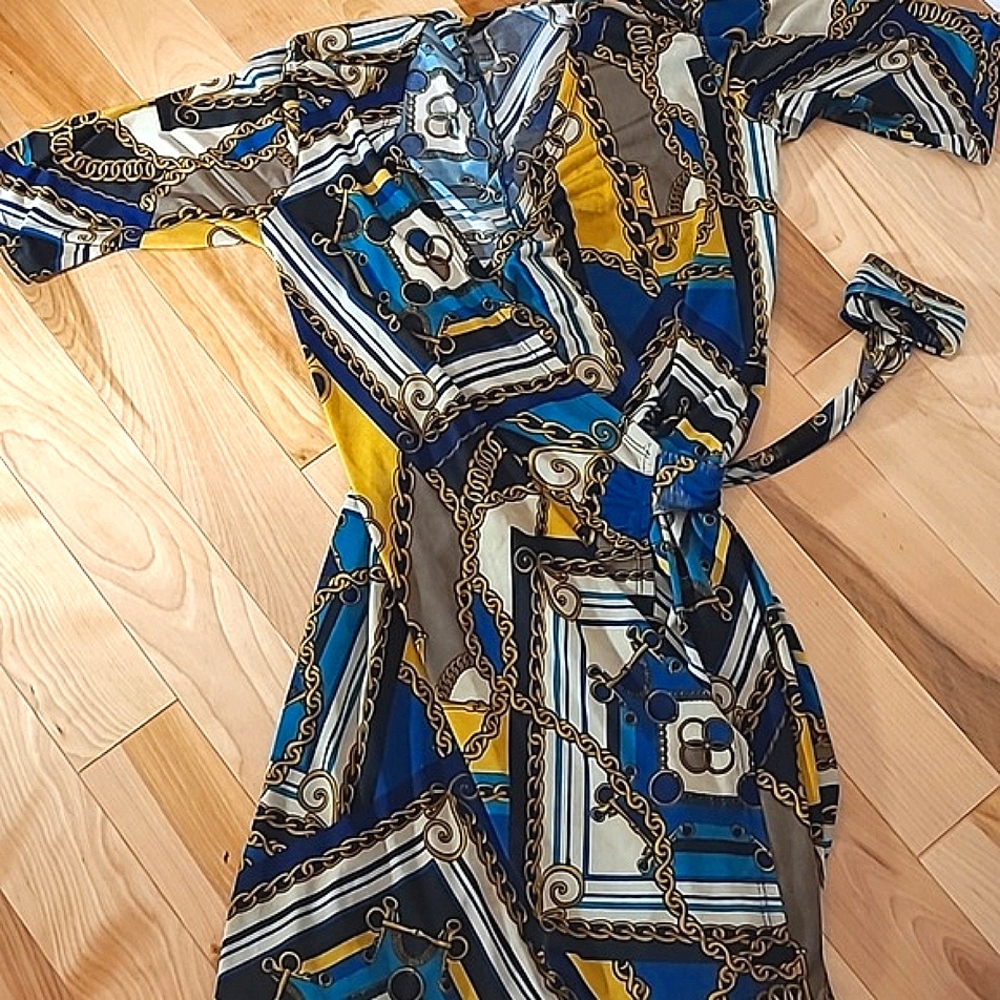Dress strechy..confy